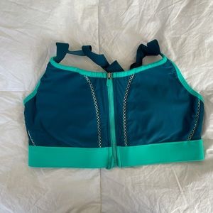 Fabletics sports bra